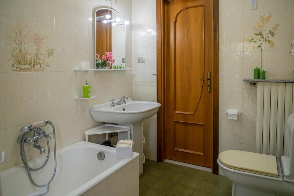 Łazienka w obiekcie Casa vacanze Gioia