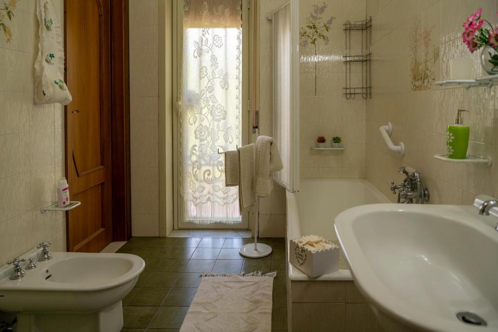 Łazienka w obiekcie Casa vacanze Gioia