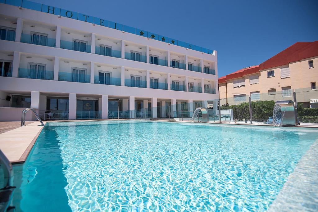 Bazén v ubytování Hotel Soul de Javea nebo v jeho okolí
