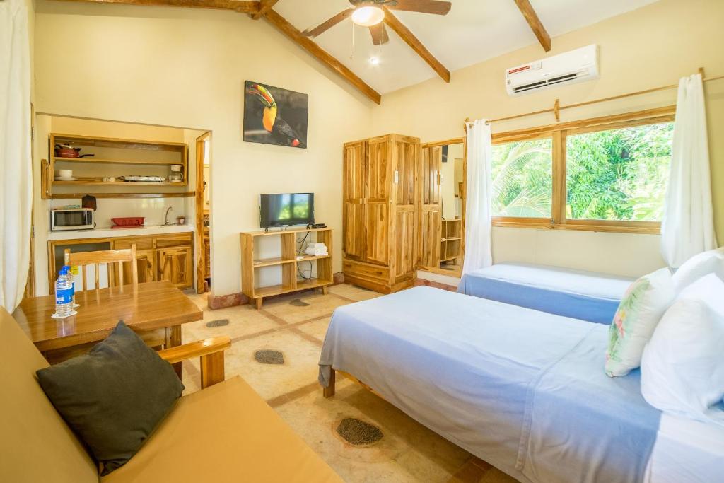 TV a/nebo společenská místnost v ubytování Hotel Santa Catalina Panamá