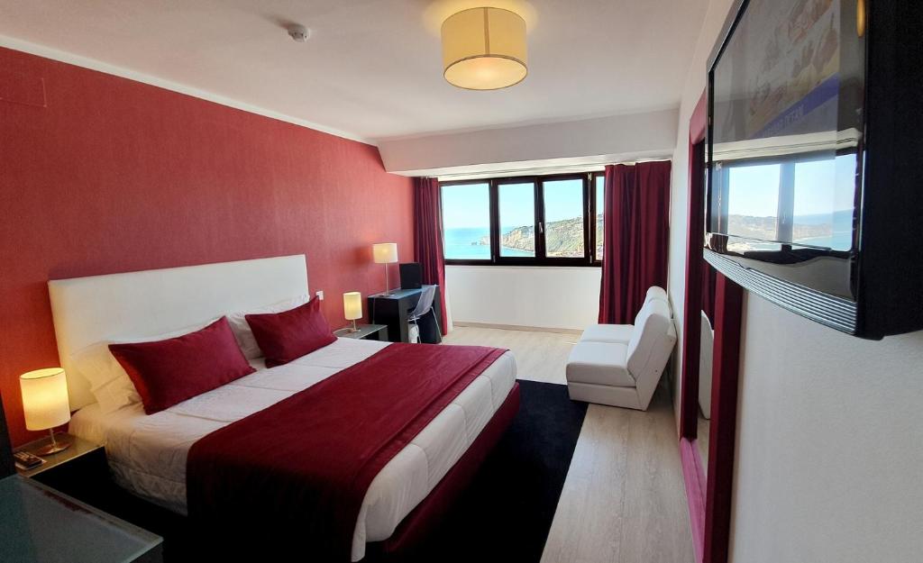 Cama ou camas em um quarto em Miramar Hotel Spa & Apartments