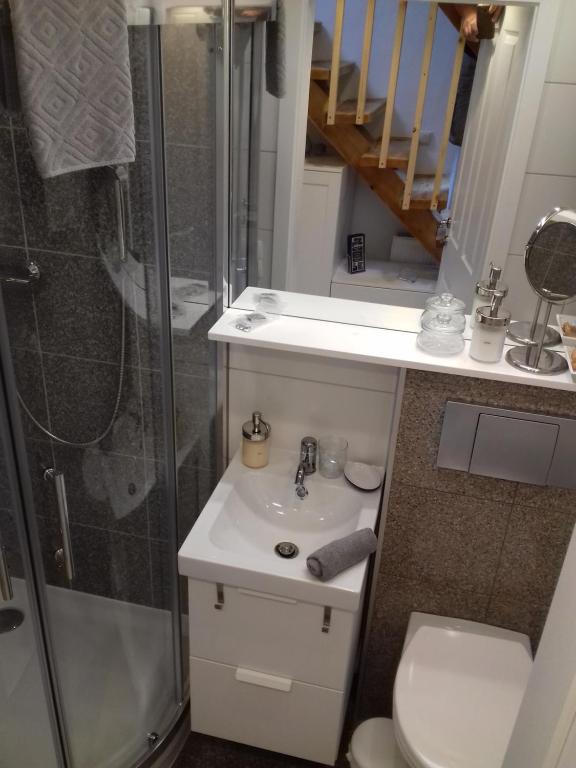 Kúpeľňa v ubytovaní Ferienwohnung Wiesmühlstrasse