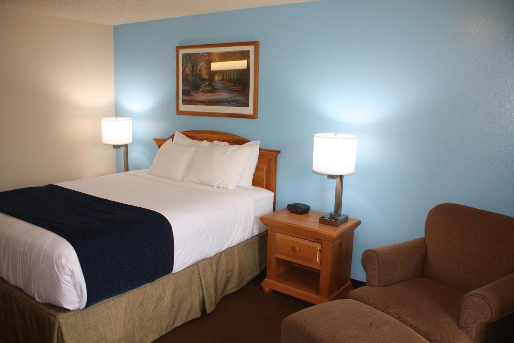 Baymont by Wyndham Yakima Riverfront - Sala De Reina Con Vista Al Río - No Fumadores