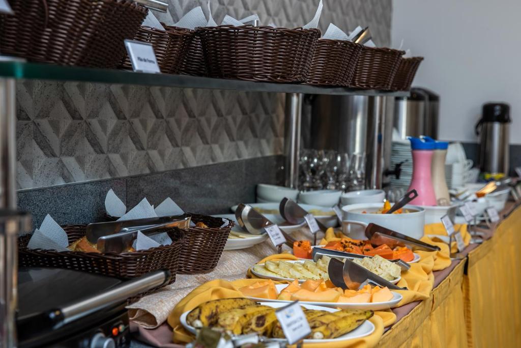 Comida no hotel ou em algum lugar perto