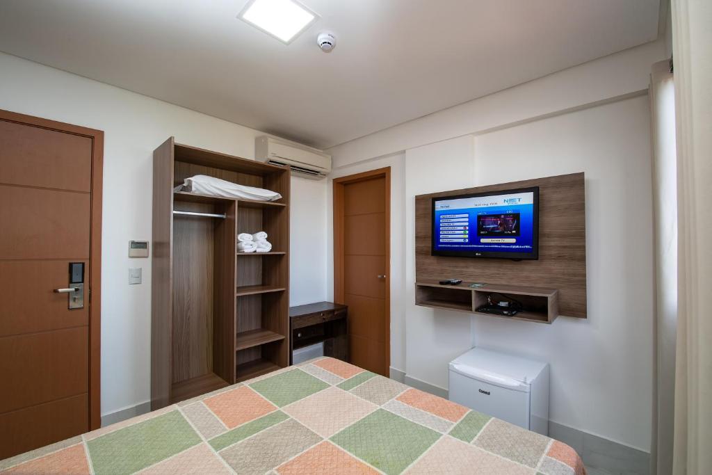  Tambau Beach Hotel