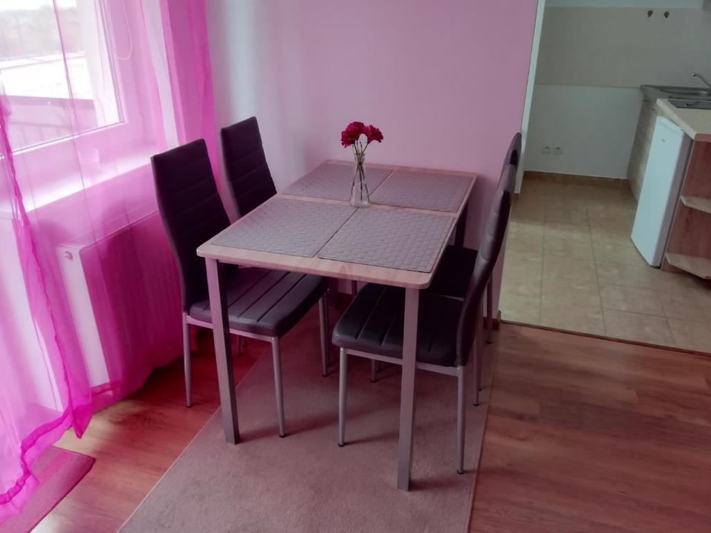 Fotografia z galérie ubytovania Apartament u Magdy v destinácii Międzyzdroje