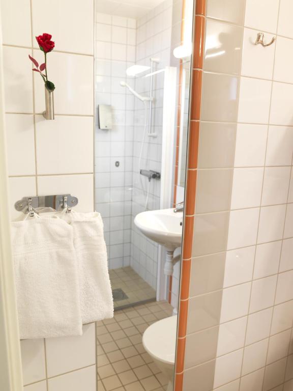 Koupelna v ubytování Maude´s Hotel Enskede Stockholm
