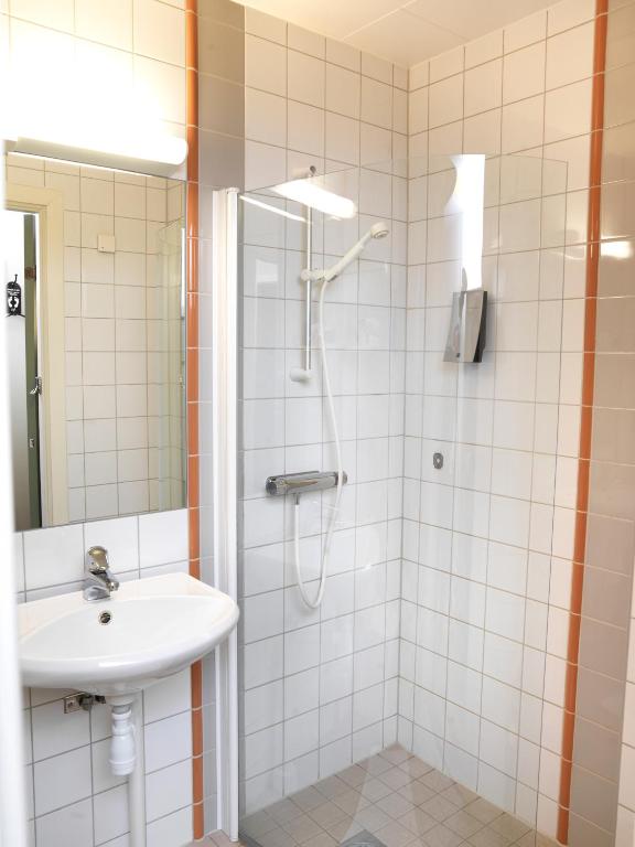 Maude´s Hotel Enskede Stockholm - Resim 3