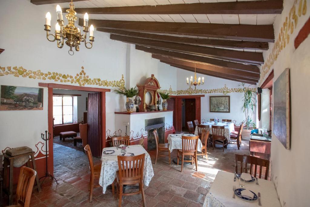 Un lugar para sentarse en La Casa Azul Huasca & Restaurante La Terraza