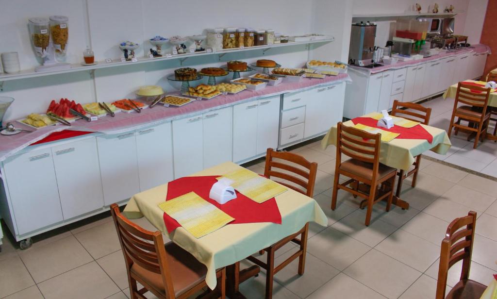  Simas Praia Hotel