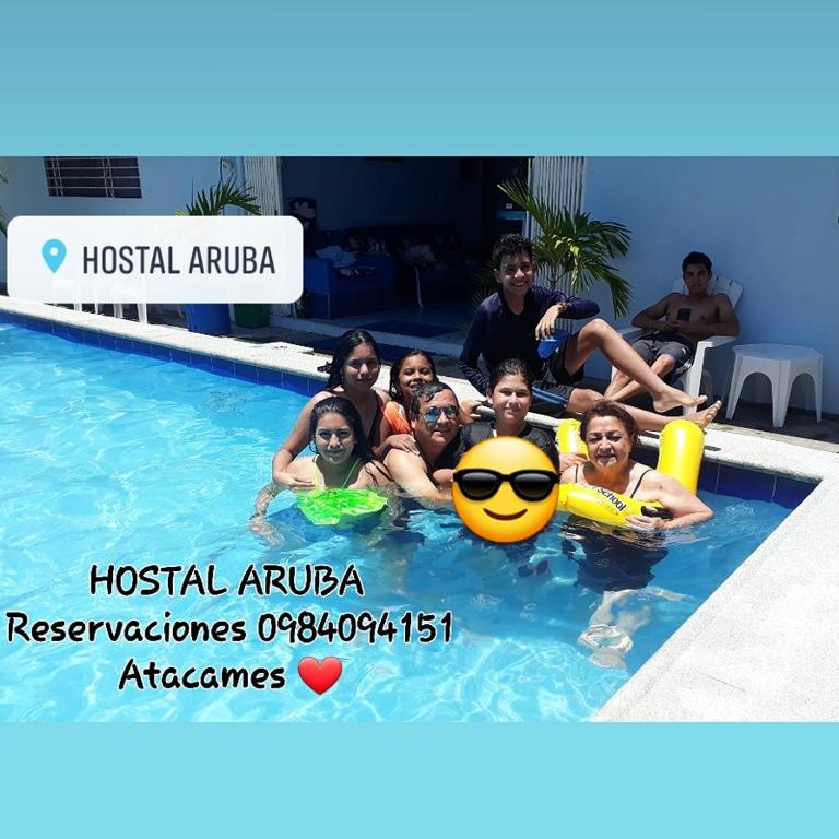Bazén v ubytování Hostal Aruba nebo v jeho okolí