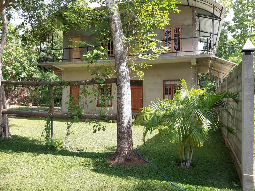 Zahrada ubytování Afenta Motel- Mihintale