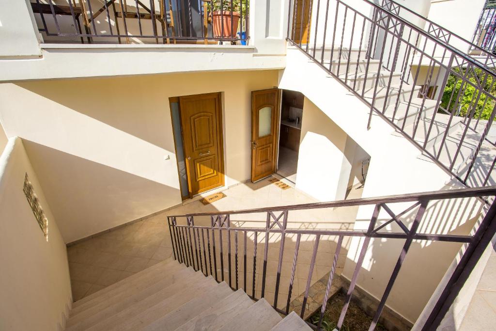 Svalir eða verönd á Apartment Ivy Kallithea