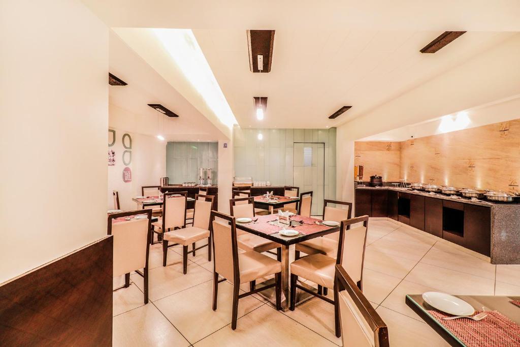 Kuchyň nebo kuchyňský kout v ubytování Hotel Summit
