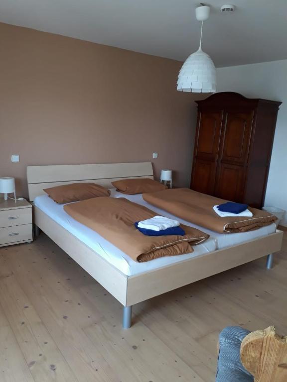 Gästehaus GL - Chambre Double Avec Salle De Bains Commune