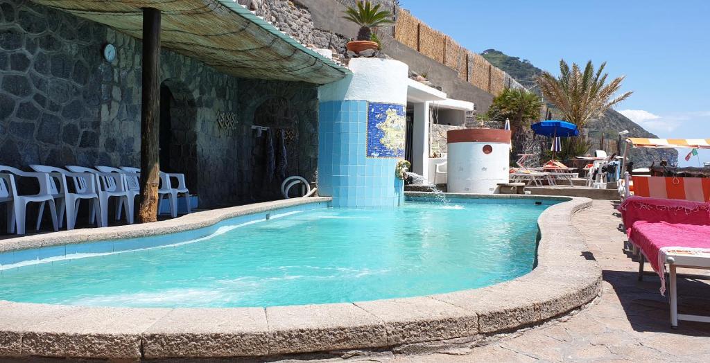 Bazén v ubytování Hotel La Gondola nebo v jeho okolí