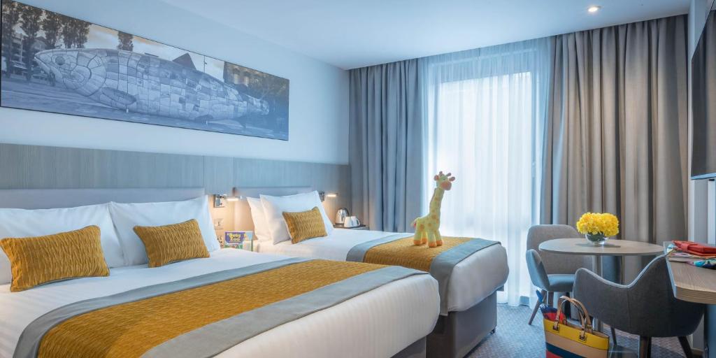 
Deluxe Double and Single Room
