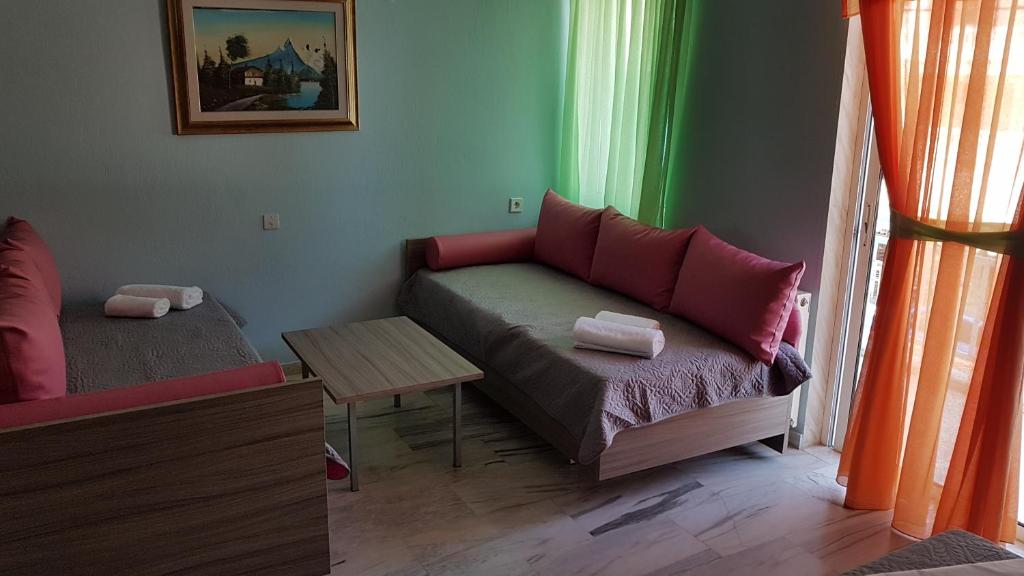 Posezení v ubytování Hotel White Rose Beach