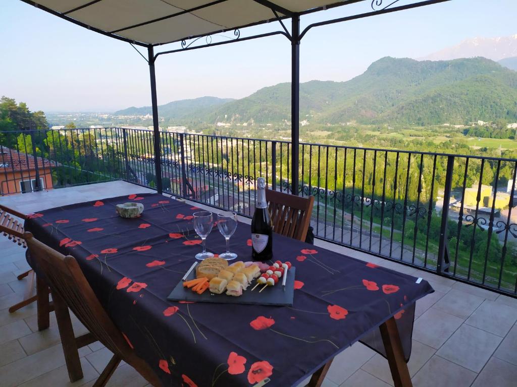 Nespecifikovaný výhled na hory nebo výhled na hory při pohledu z bed and breakfast