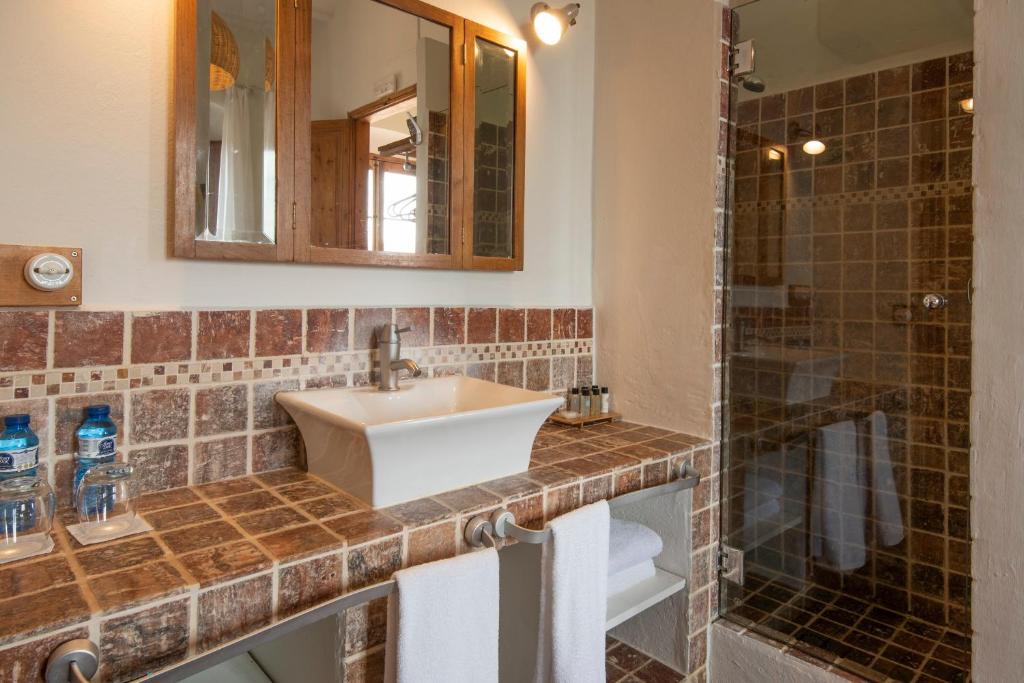 Un baño de Hotel Hanoi