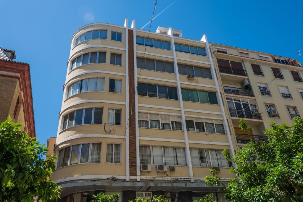 Budova, v ktorej sa apartmán nachádza