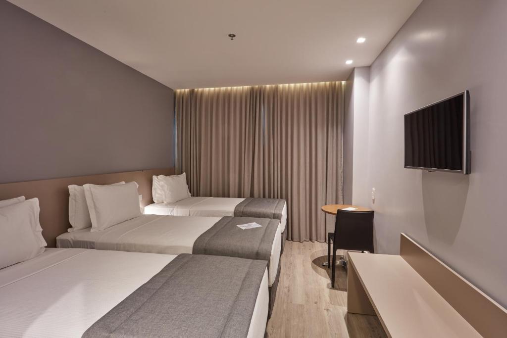  Flix Hotel