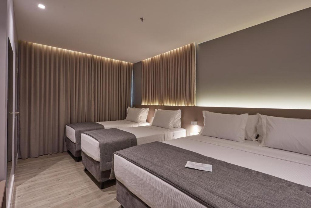  Flix Hotel
