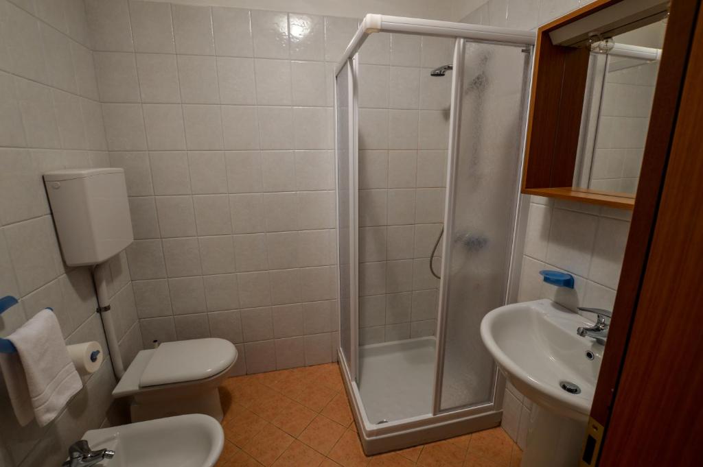 A bathroom at Casetta alla Corte