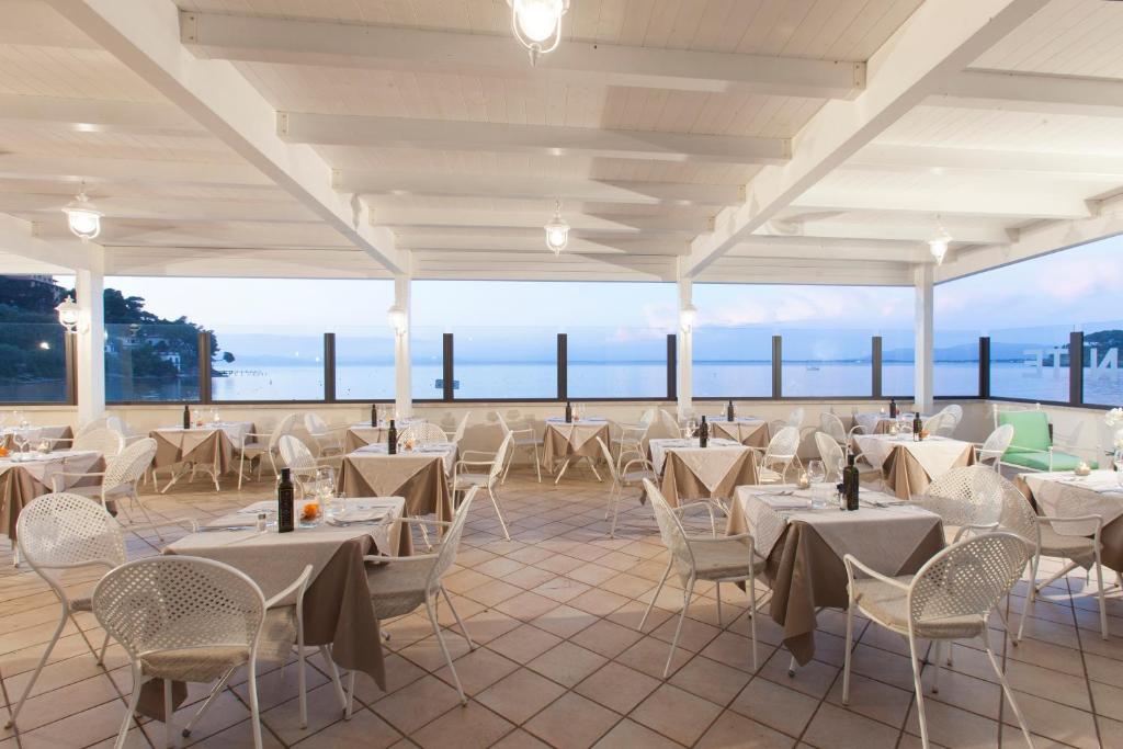 Restaurace v ubytování Baia D'Argento