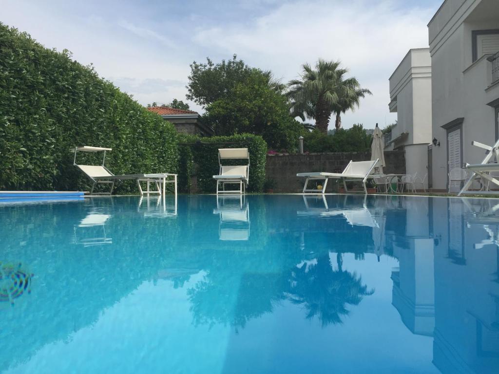 Basen w obiekcie Villa D'Esposito - Sorrento Coast lub w pobliżu