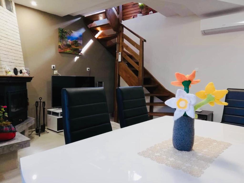A seating area at Guest house Grahlyov