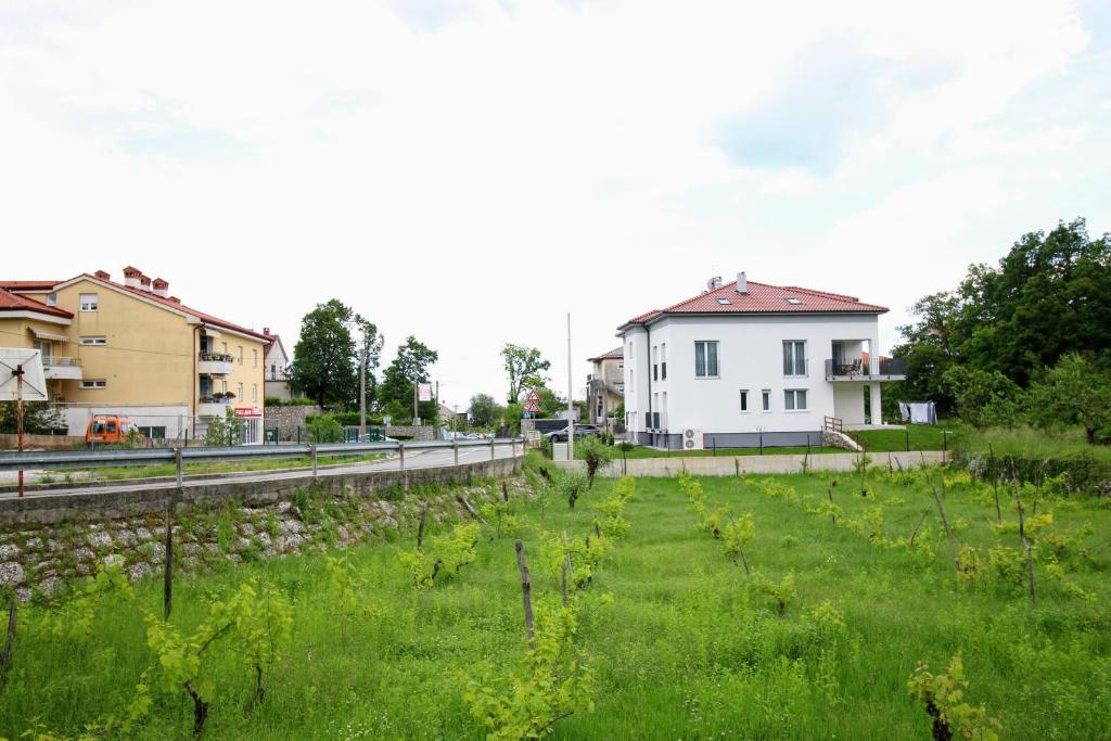 Budova, v ktorej sa apartmán nachádza
