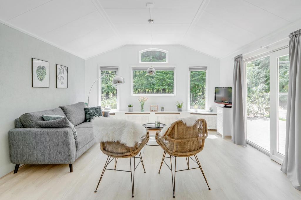 Posezení v ubytování Chalet Descansar op de Veluwe