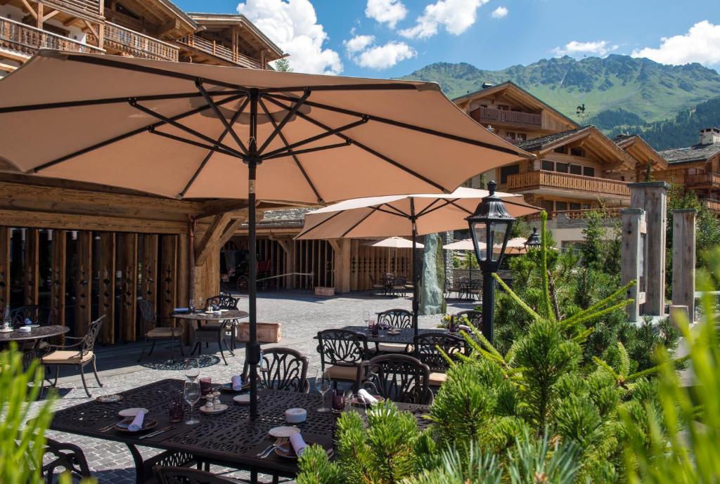 Nespecifikovaný výhled na hory nebo výhled na hory při pohledu z hotelu