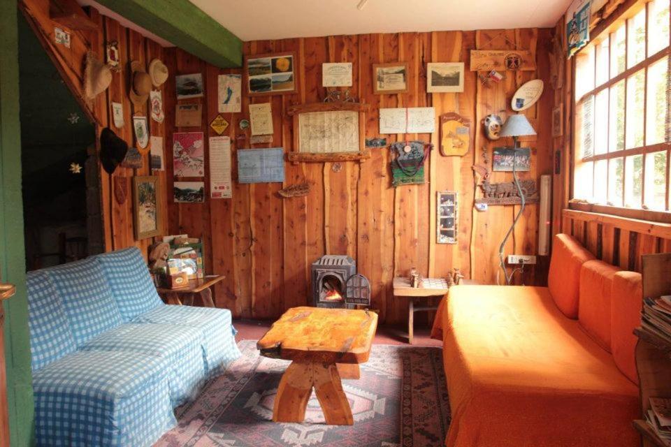 Posezení v ubytování Los Coihues camping & hostel
