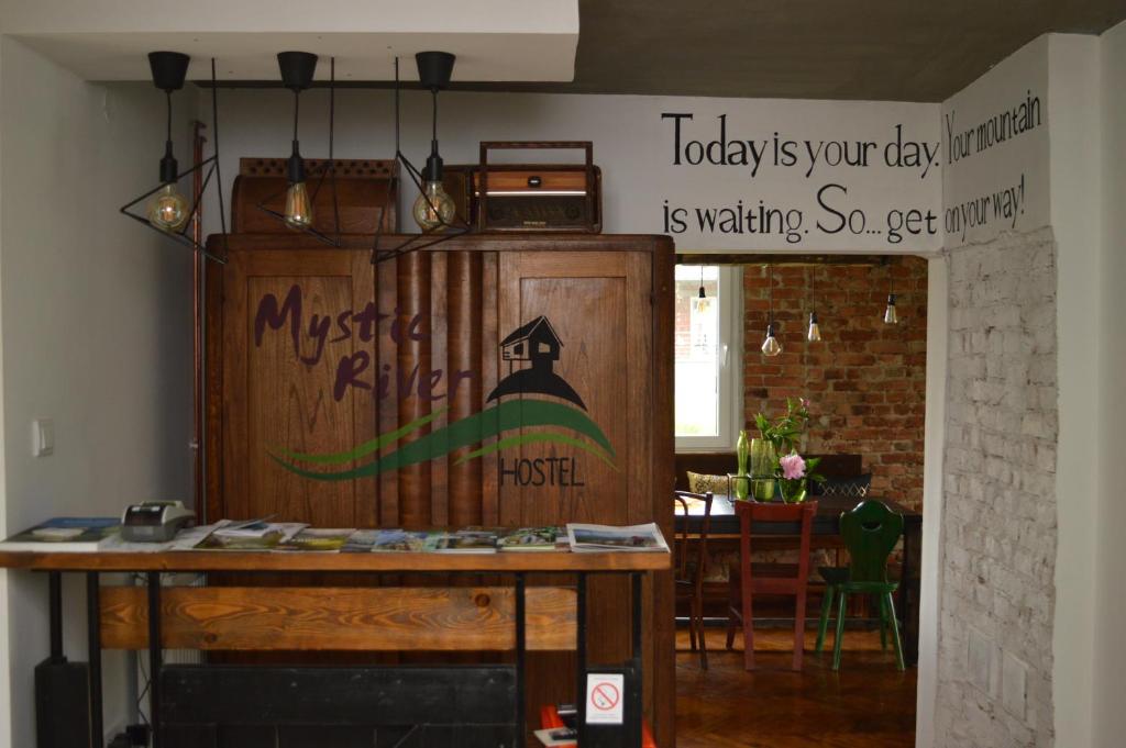 Fotografija u galeriji objekta Mystic River Design Hostel u Bajinoj Bašti