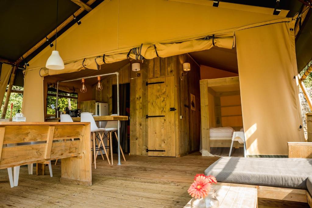 Fotografie z fotogalerie ubytování Delle Rose Camping & Glamping Village v destinaci Isolabona