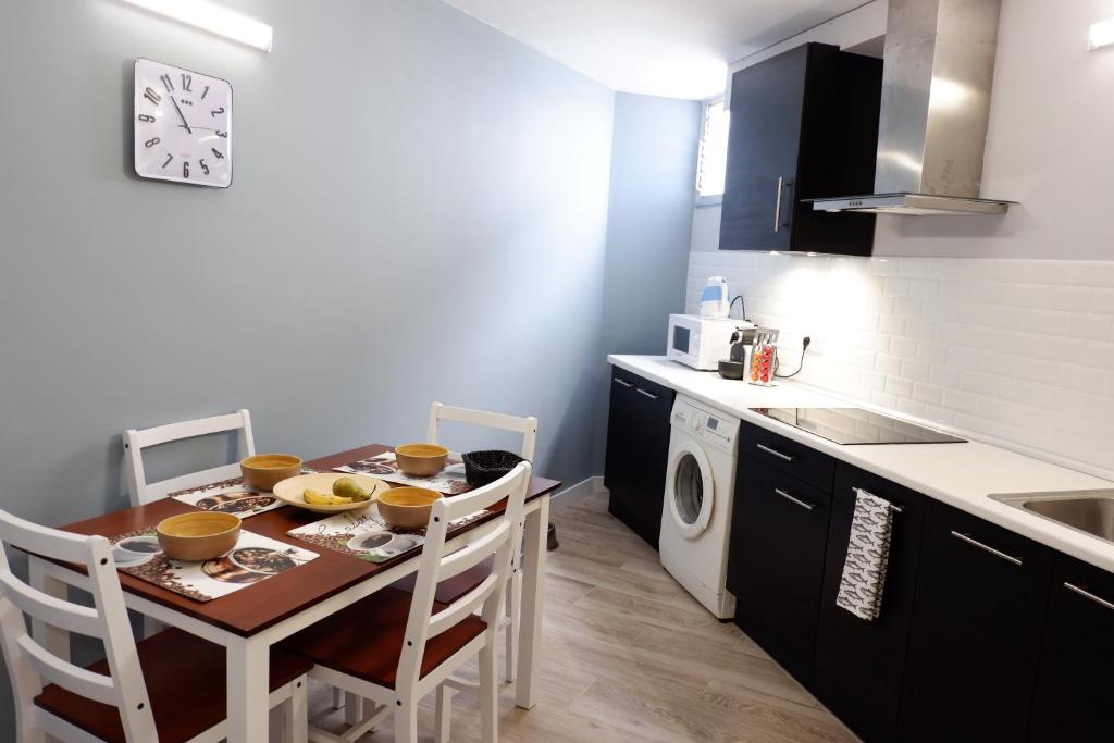 Kuchyň nebo kuchyňský kout v ubytování Mesa del Mar Sunset Dream vacational rental home