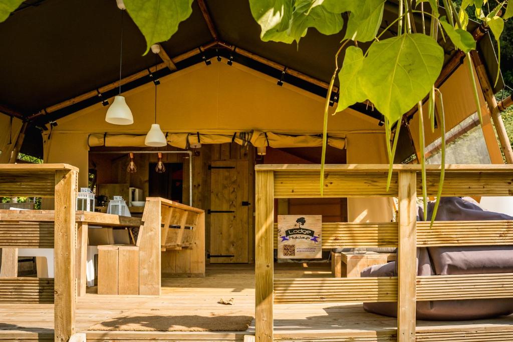 Fotografie z fotogalerie ubytování Delle Rose Camping & Glamping Village v destinaci Isolabona