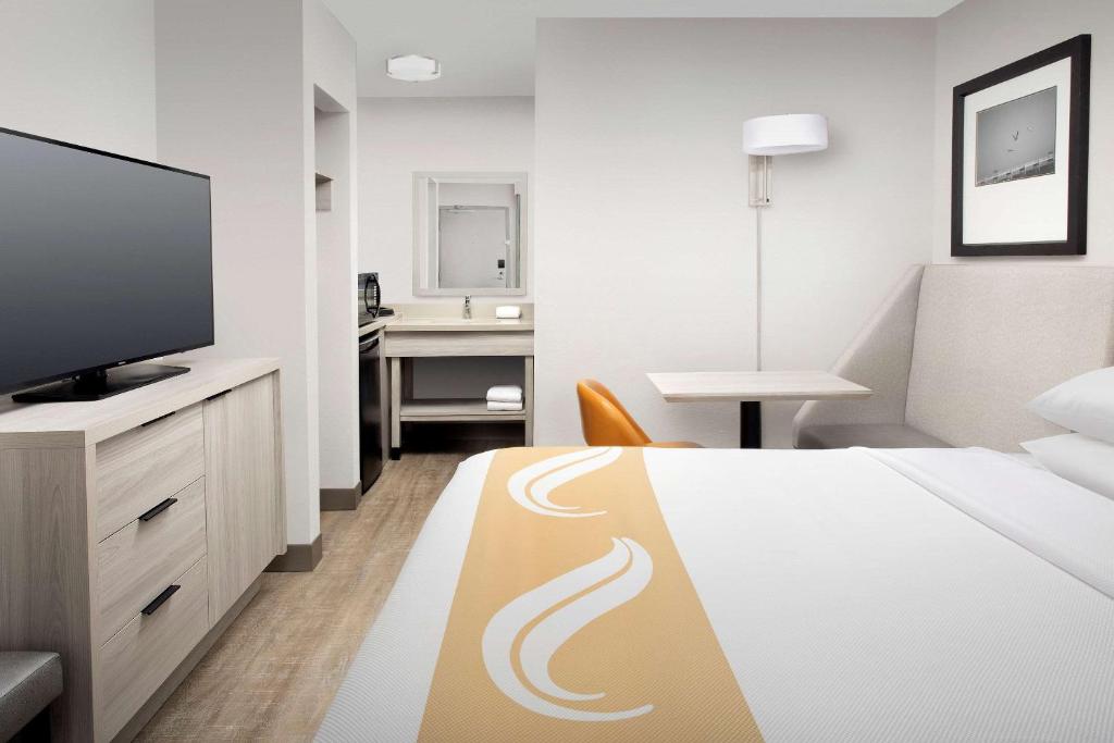 Quality Inn Atlantic Beach-Mayo Clinic Jax Area photo