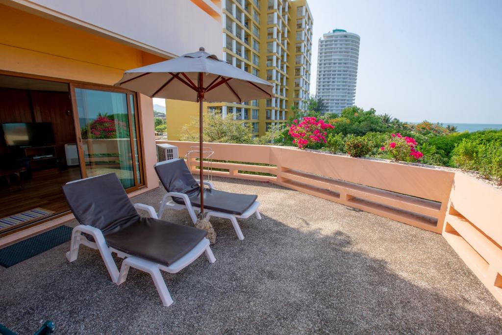 Balkón nebo terasa v ubytování Sailom Hotel Hua Hin - SHA Extra Plus