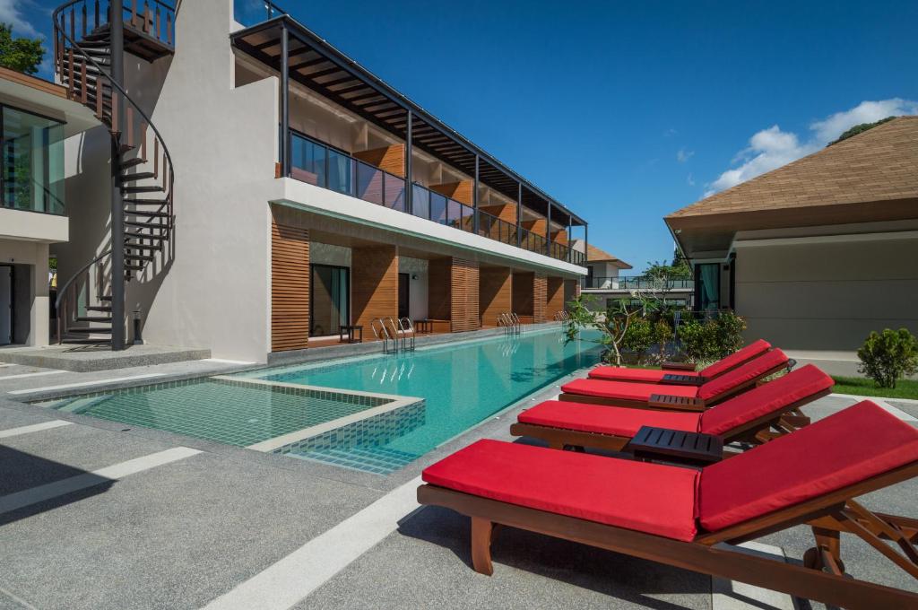 Bazén v ubytování Cher​mantra​ Aonang​ Resort & Pool​ Suite nebo v jeho okolí