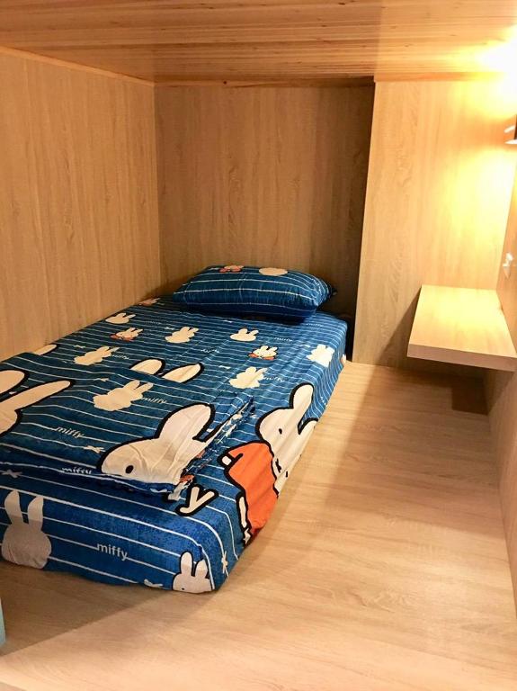 Postel nebo postele na pokoji v ubytování White Hunter B&B