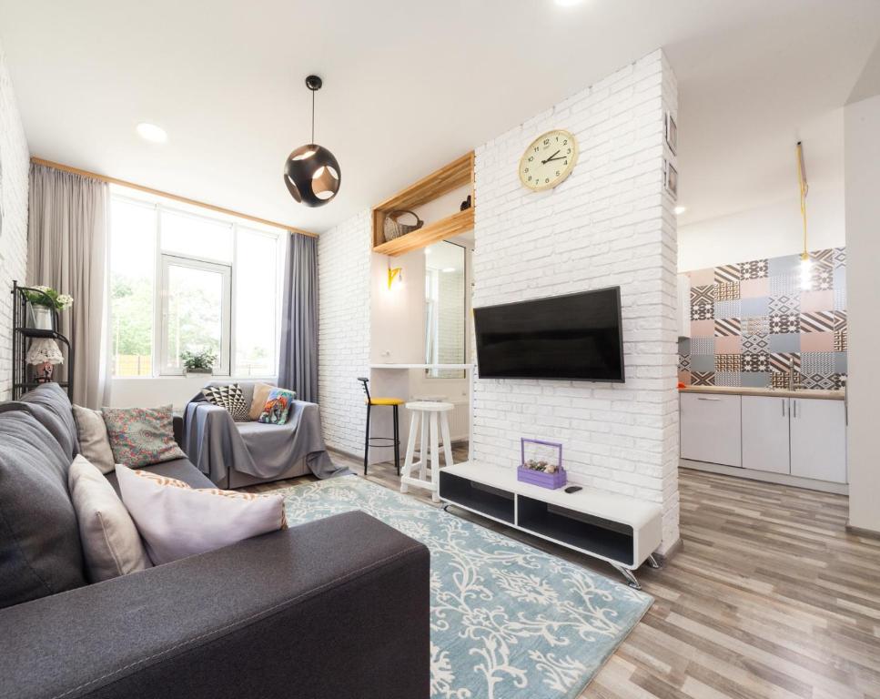 Televizorius ir (arba) pramogų centras apgyvendinimo įstaigoje Francuzskij Bulvar, 19 Жемчужина