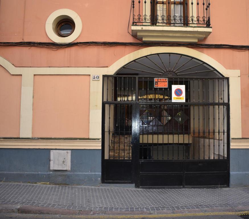 ESTUDIO 10 Junto a La Campana Alameda Setas, Sevilla ...