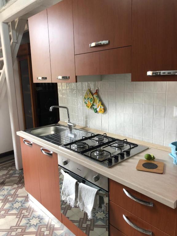 Kuchnia lub aneks kuchenny w obiekcie Residenza Amante Center