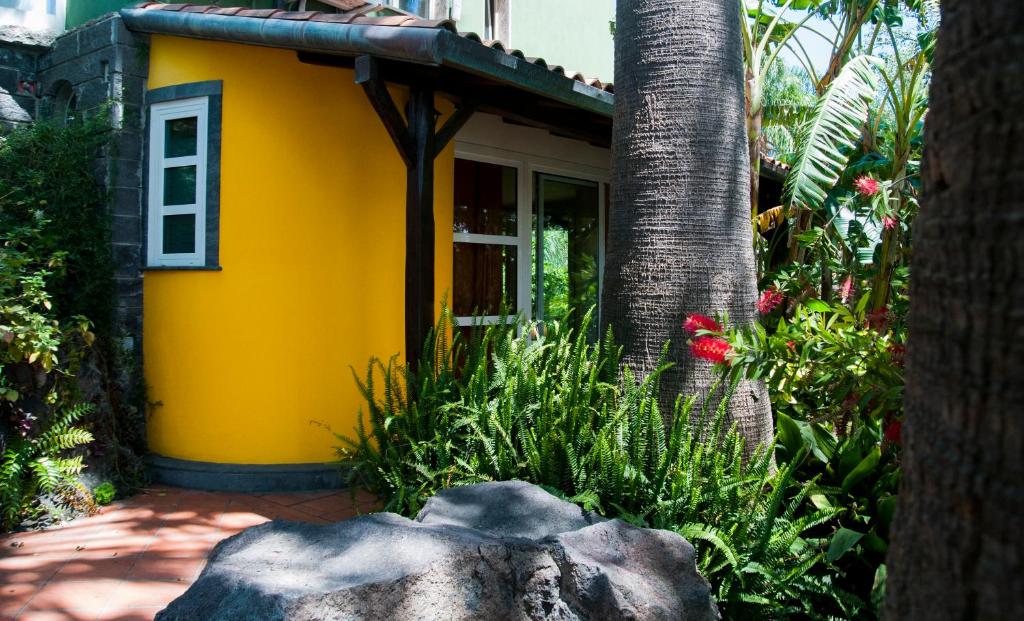 Ogród w obiekcie B&B La Villa