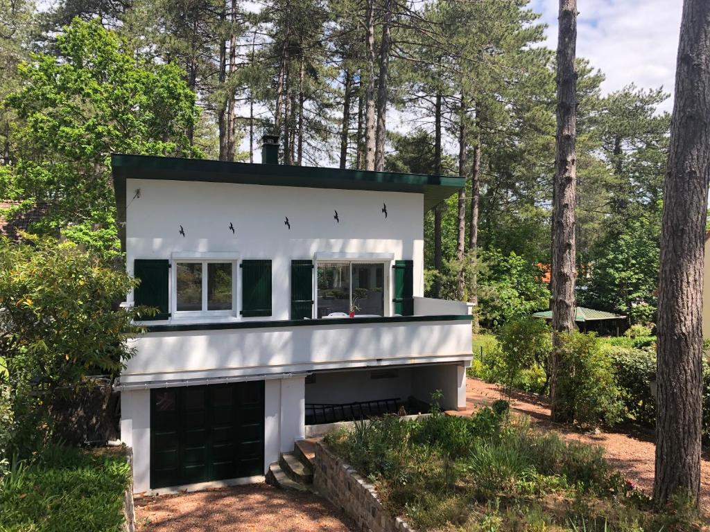 Jardí fora de Maison Sapinettes