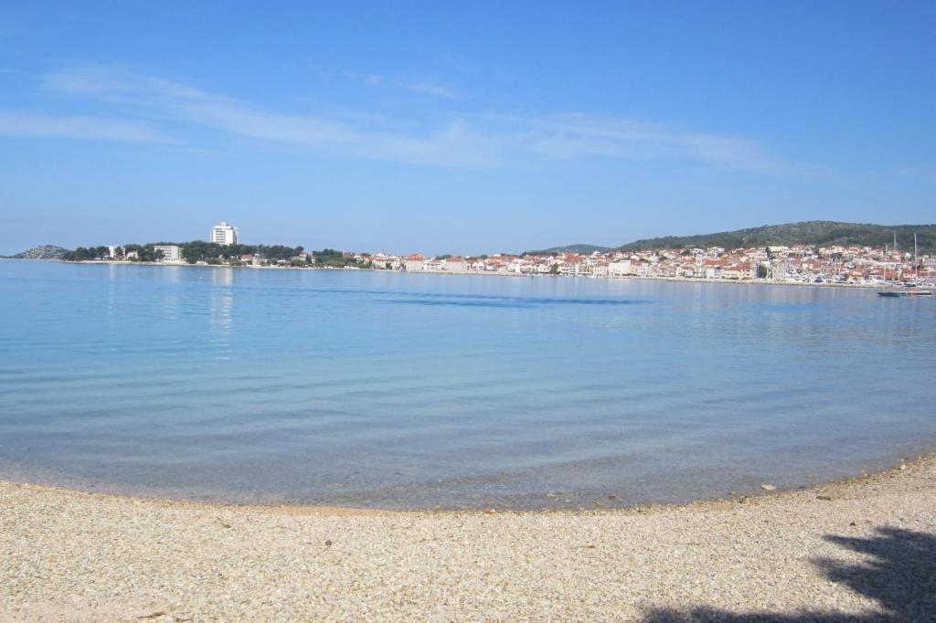 Viktoria Lodge Bed and Breakfast - 9