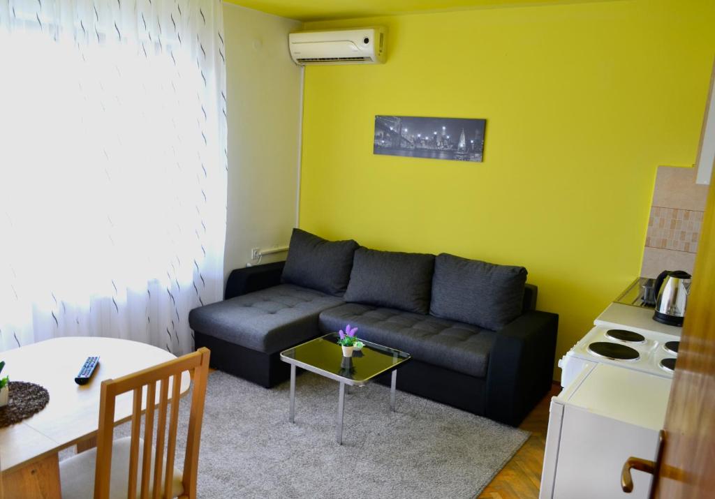 Riverside apartment #1. View over Fortress Kastel - Appartamento Con 1 Camera Da Letto